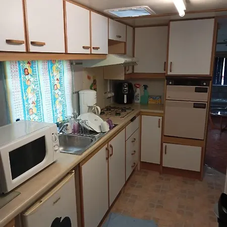 Camping Mobil-home Au Camping De La Pointe *